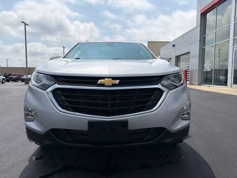 Used 2020 Chevrolet Equinox LT FWD image 2