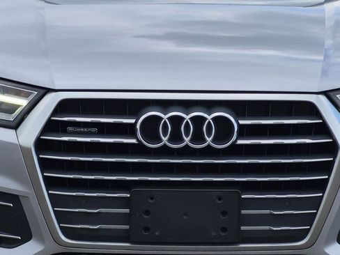 Used 2019 Audi Q7 3.0T Premium w/ Convenience Package AWD/4WD image 11