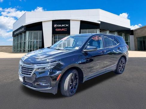 Used 2024 Chevrolet Equinox LS w/ LS Convenience Package AWD/4WD image 4