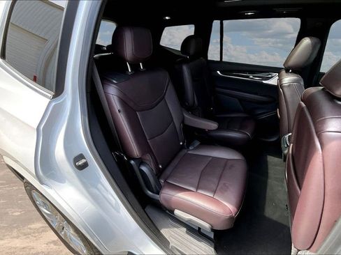 Used 2021 Cadillac XT6 Premium Luxury AWD/4WD image 27
