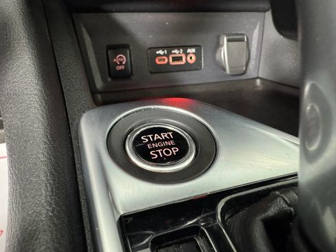 Used 2025 Nissan Sentra SV FWD image 17