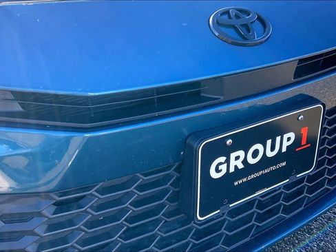 Used 2025 Toyota Camry SE w/ Convenience Package image 37