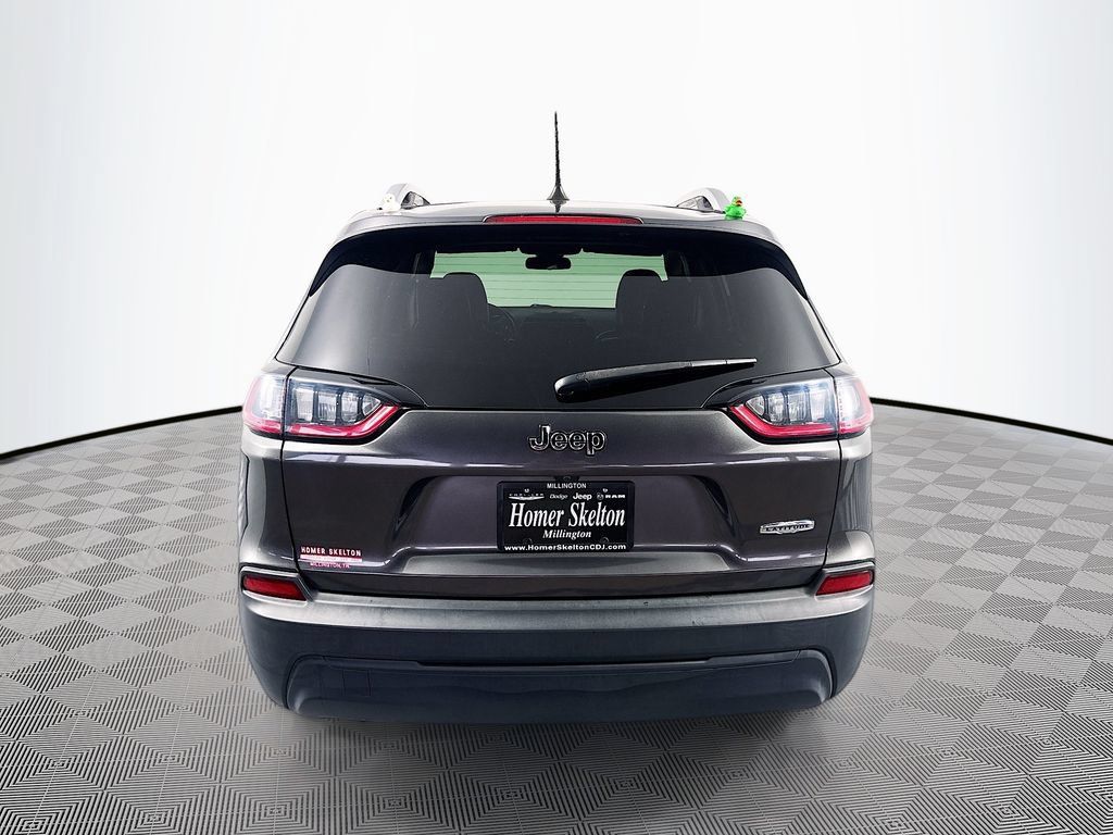 Used 2019 Jeep Cherokee Latitude Plus FWD image 6
