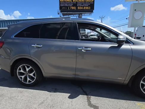 Used 2019 Kia Sorento SX AWD/4WD image 3