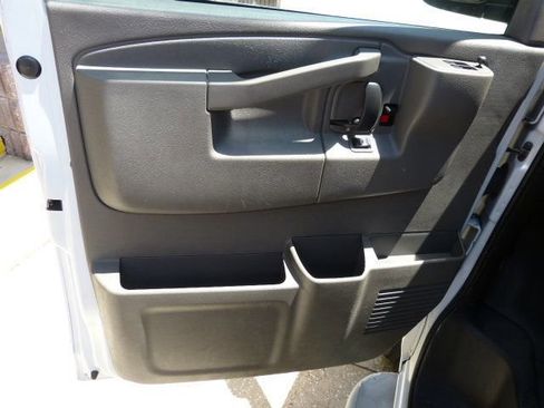 Used 2022 Chevrolet Express 2500 w/ Driver Convenience Package image 25