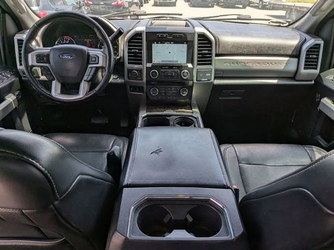 Used 2018 Ford F250 Lariat w/ Lariat Ultimate Package AWD/4WD image 14