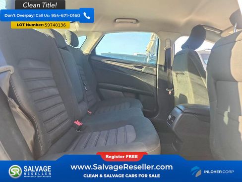 Used 2017 Ford Fusion SE w/ Fusion SE Technology Package FWD image 13
