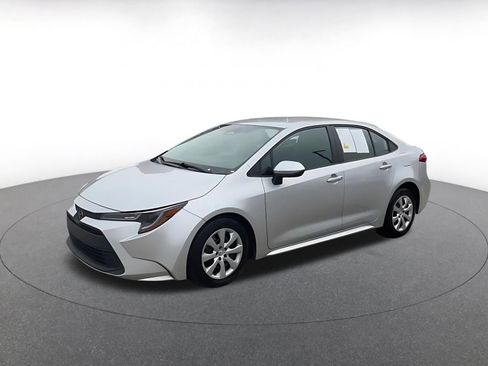 Used 2023 Toyota Corolla LE FWD image 8