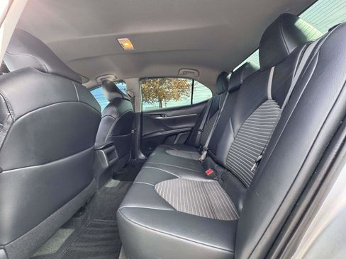 Used 2020 Toyota Camry SE image 13