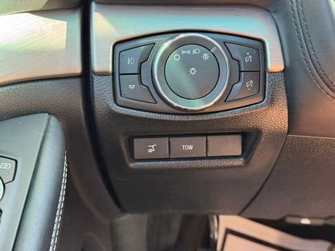 Used 2016 Ford Explorer Platinum AWD/4WD image 34