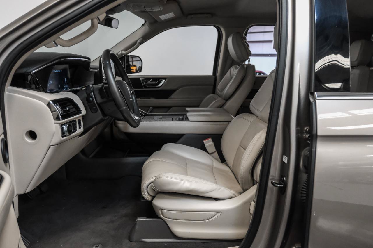 Used 2020 Lincoln Navigator 2WD image 4
