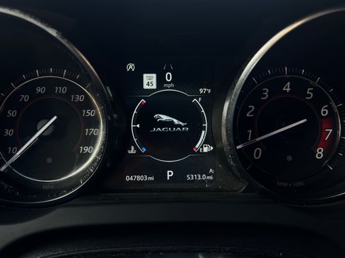 Used 2019 Jaguar F-TYPE Convertible image 13