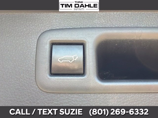 Used 2023 Toyota Highlander XLE AWD/4WD image 19