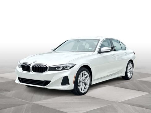 Used 2026 BMW 330i xDrive Sedan w/ Convenience Package AWD/4WD image 4