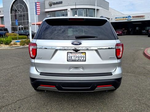 Used 2019 Ford Explorer XLT w/ Equipment Group 201A image 5