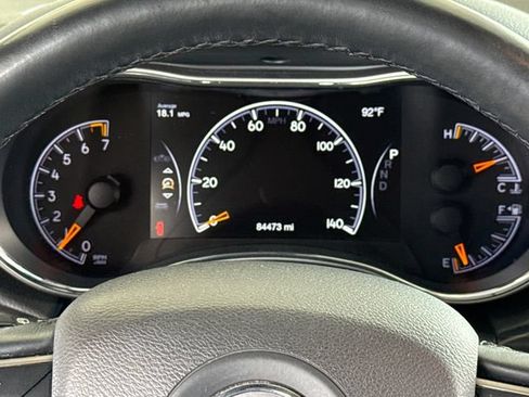 Used 2019 Jeep Grand Cherokee Altitude RWD image 15