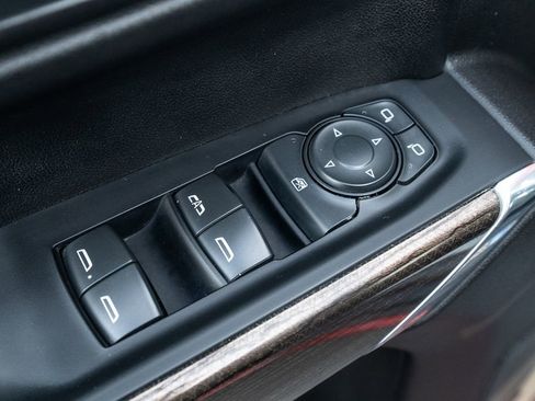 Used 2021 Chevrolet Silverado 1500 LT Trail Boss w/ Bed Protection Package image 21