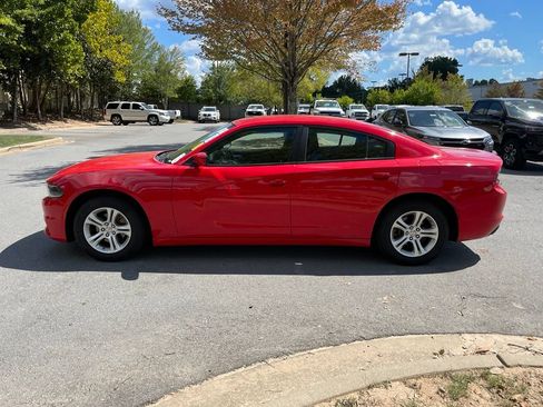 Used 2022 Dodge Charger SXT RWD image 4