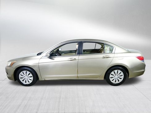 Used 2009 Honda Accord LX image 4
