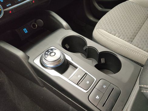 Used 2020 Ford Escape SE FWD image 26