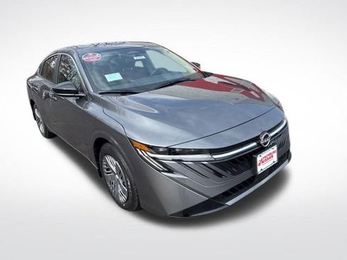 Used 2026 Nissan Sentra S w/ S Cold Weather Package image 9