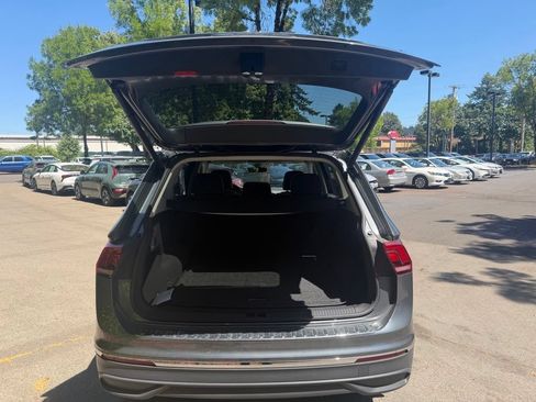 Used 2024 Volkswagen Tiguan SE AWD/4WD image 14