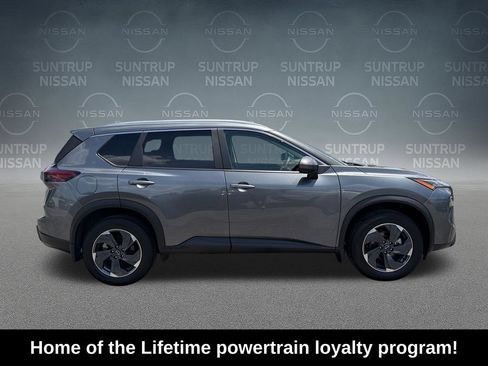 Used 2025 Nissan Rogue SV w/ SV Premium Package FWD image 7