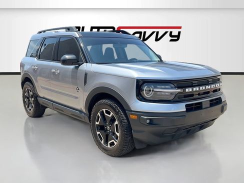 Used 2023 Ford Bronco Sport Outer Banks w/ Tech Package AWD/4WD image 1