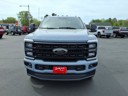 Used 2024 Ford F250 Lariat w/ Lariat Ultimate Package AWD/4WD image 9