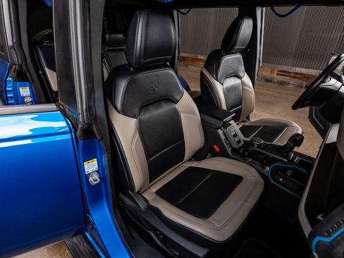 Used 2022 Ford Bronco Wildtrak image 30