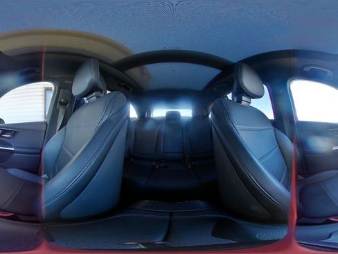 Used 2024 Mercedes-Benz GLC 300 GLC 300 image 44