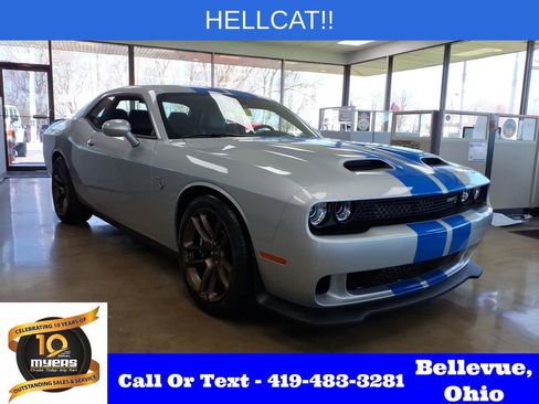 Used 2023 Dodge Challenger SRT Hellcat RWD image 1