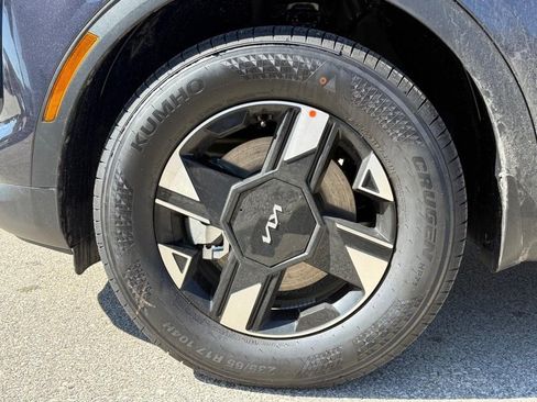 New 2026 Kia Sportage LX image 8