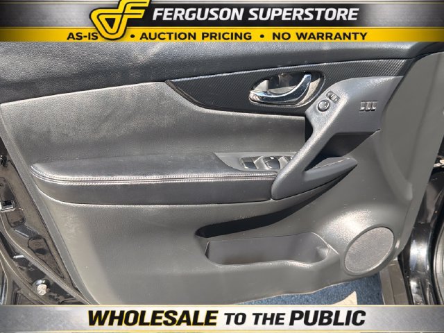 Used 2018 Nissan Rogue SL FWD image 16
