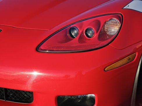 Used 2010 Chevrolet Corvette Grand Sport w/ Preferred Equipment Group RWD image 10