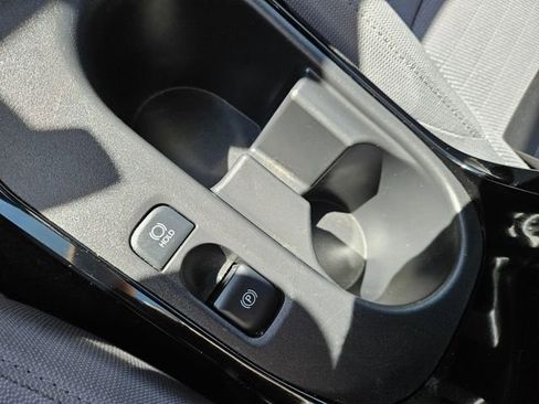 Used 2024 Toyota Corolla SE w/ SE Package image 37