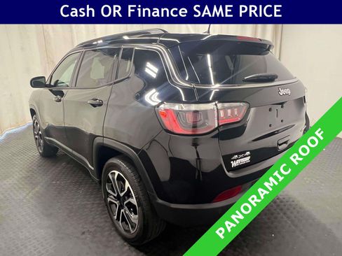 Certified 2023 Jeep Compass Limited w/ Sun and Sound Group AWD/4WD image 10
