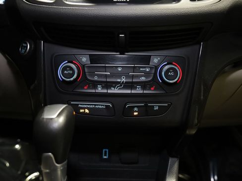 Used 2017 Ford Escape Titanium AWD/4WD image 30