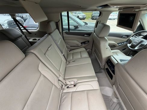 Used 2019 GMC Yukon XL SLT w/ Open Road Package image 24
