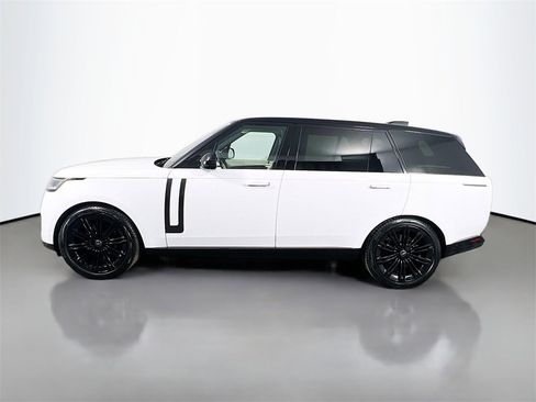 Used 2022 Land Rover Range Rover Long Wheelbase SE image 8