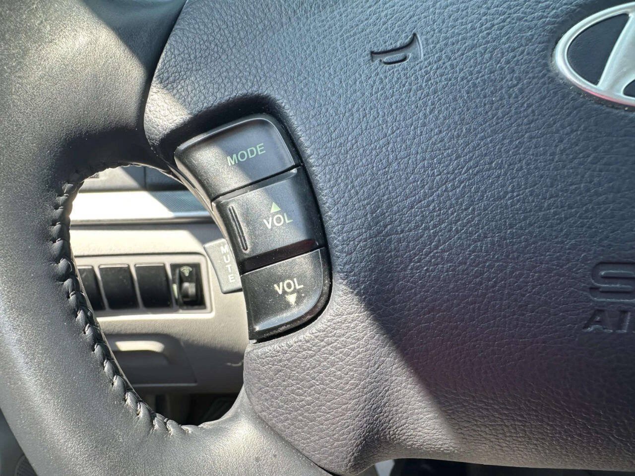Used 2006 Hyundai Sonata LX FWD image 23