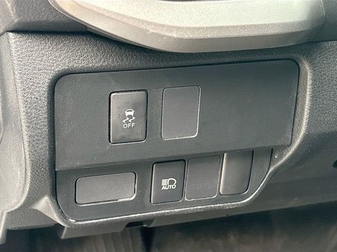 Used 2021 Toyota Tacoma SR5 RWD image 10