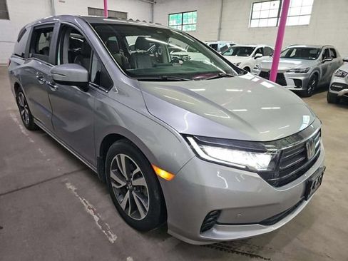 Used 2024 Honda Odyssey Touring image 7