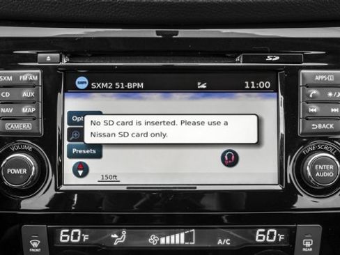 Used 2016 Nissan Rogue SL image 19