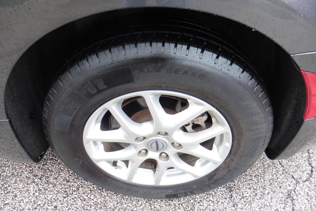 Used 2022 Chrysler Voyager LX FWD image 23