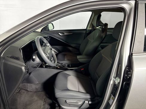Certified 2024 Kia Niro LX FWD image 12
