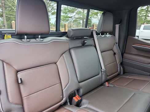 Certified 2025 GMC Sierra 1500 Denali w/ Denali Reserve Package image 11