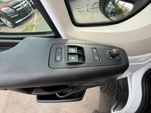 Used 2021 RAM ProMaster 3500 FWD image 25