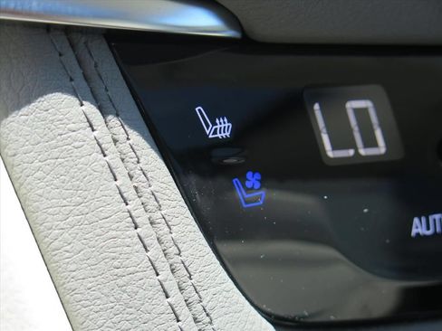 New 2026 Cadillac XT5 Premium Luxury w/ Driver Assist Package FWD image 14