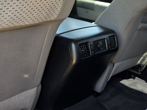 Used 2012 Toyota Tundra 2WD CrewMax w/ Tow Pkg image 33